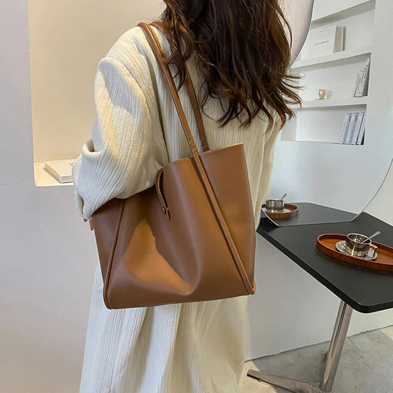 Ylva | Large capacity carry bag-Elly Rose