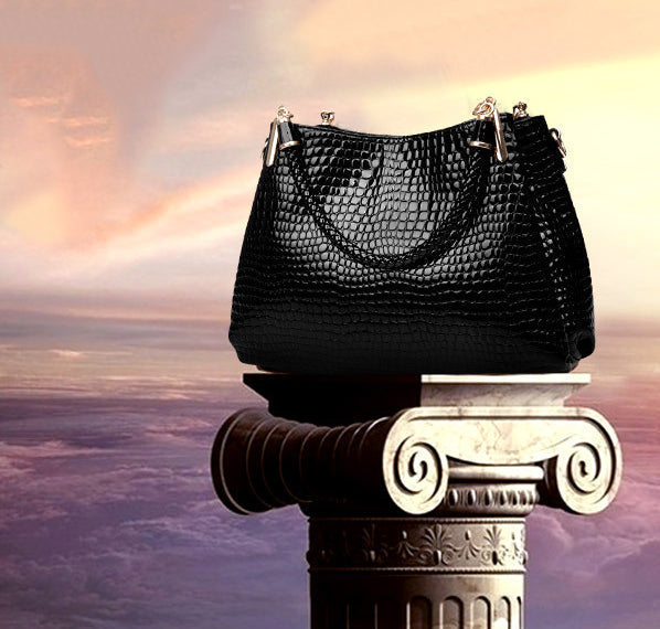 Xella | Elegant handbag with crocodile pattern-Elly Rose