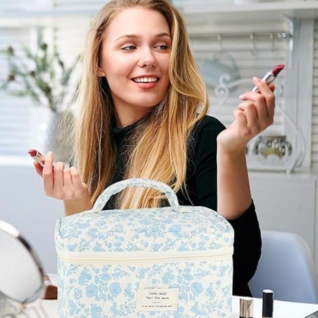 BlossomTidy - Large quilted make-up bag with flowers for women-Elly Rose