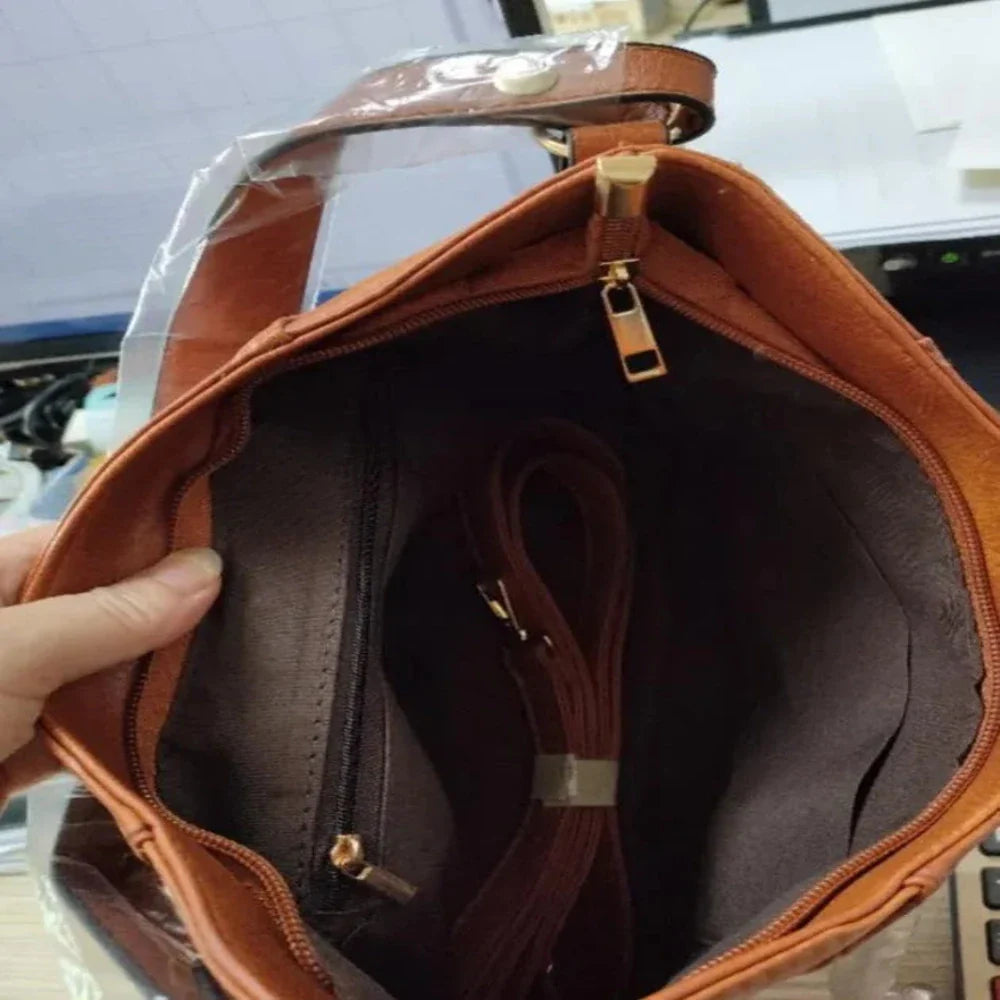Georgia’s Timeless Elegance | Vintage Shoulder Bag-Elly Rose