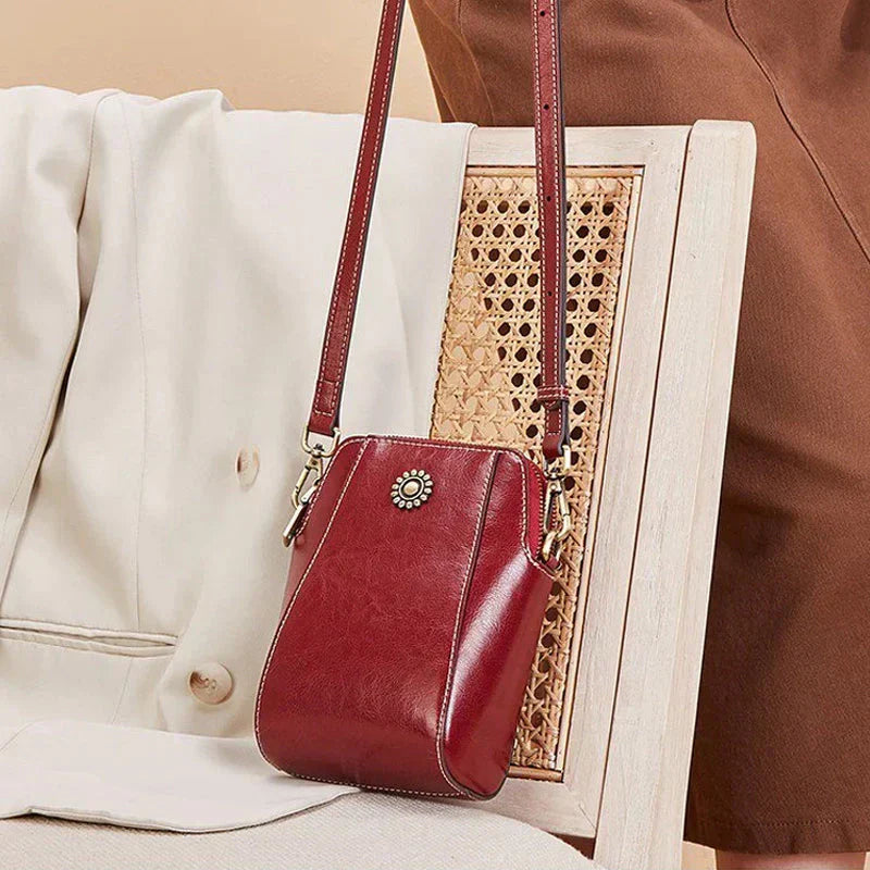 Compact leather bag - Lauren-Elly Rose