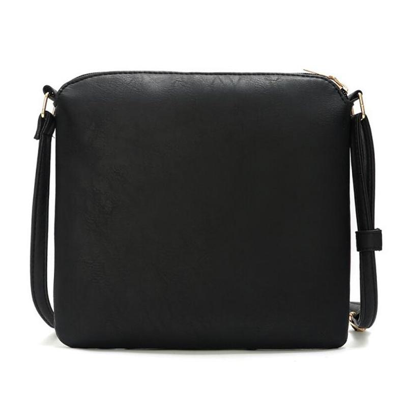 ChicRibbon - Elegant shoulder bag with tassels-Elly Rose