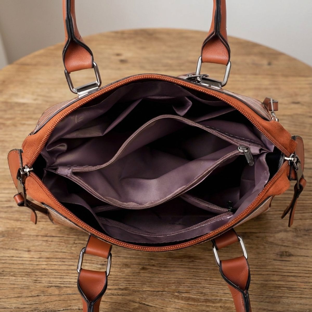 Qyra- 4-piece modern leather bag set