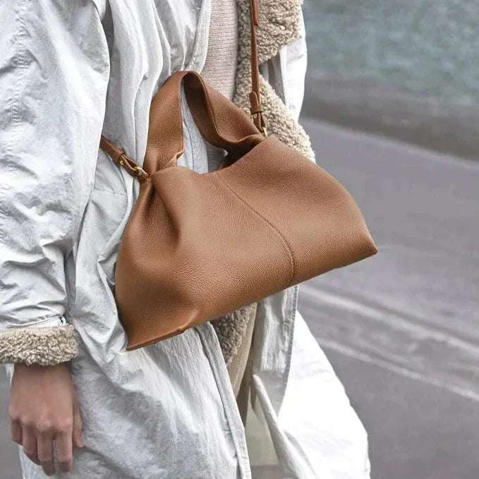 Wiona - New, unique and elegant vintage handbag-Elly Rose