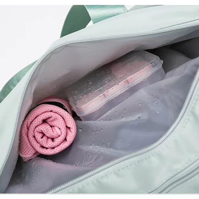 SplitStyle - Women's travel bag with wet/dry divider-Elly Rose