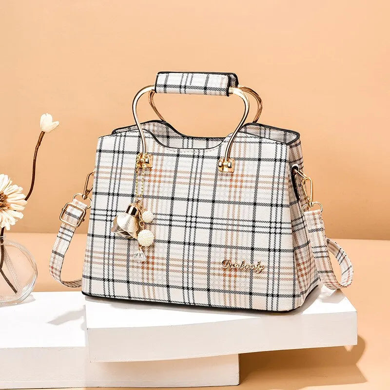 Women's leather shoulder bag - Everleigh-Elly Rose