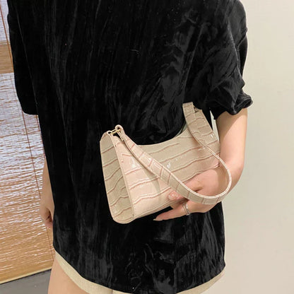 Tilly | Shiny shoulder bag with alligator motif-Elly Rose
