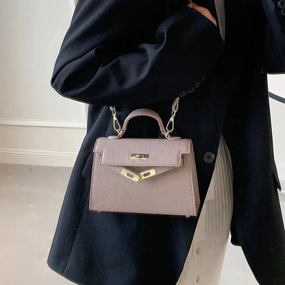 Women's cross-body shoulder bag - Attia-Elly Rose