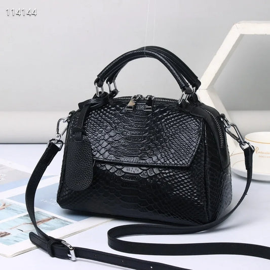 Liva | Elegant leather handbag with crocodile print-Elly Rose
