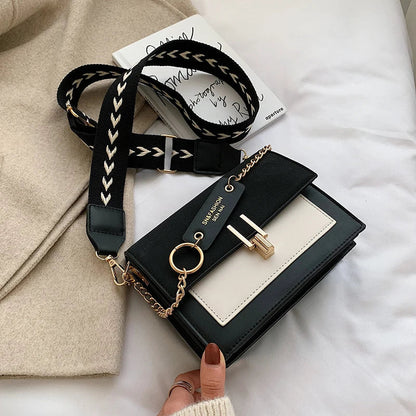 LuxeLena Shoulder bag in contrasting color-Elly Rose