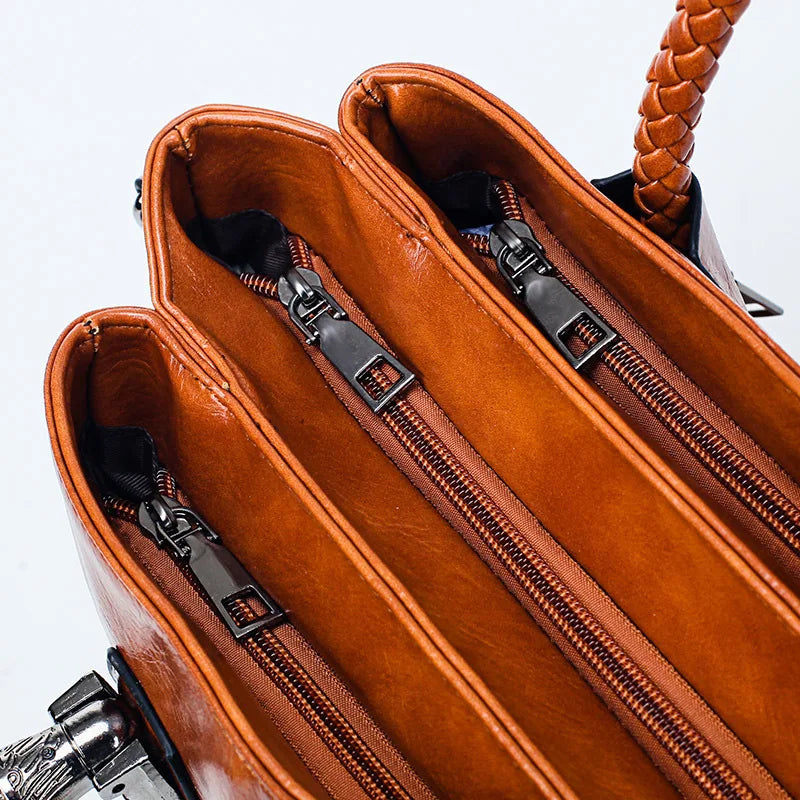 Pia | "Elegant leather handbag with braided handle".-Elly Rose
