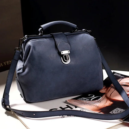 Elva | Vintage-inspired handbag with metal closure-Elly Rose