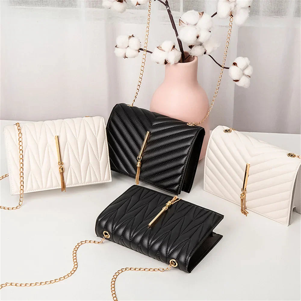 ChicGlam Mini bag with fringe and flap-Elly Rose