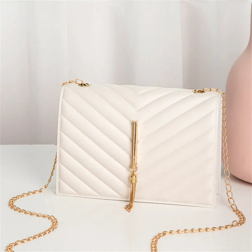 ChicGlam Mini bag with fringe and flap-Elly Rose