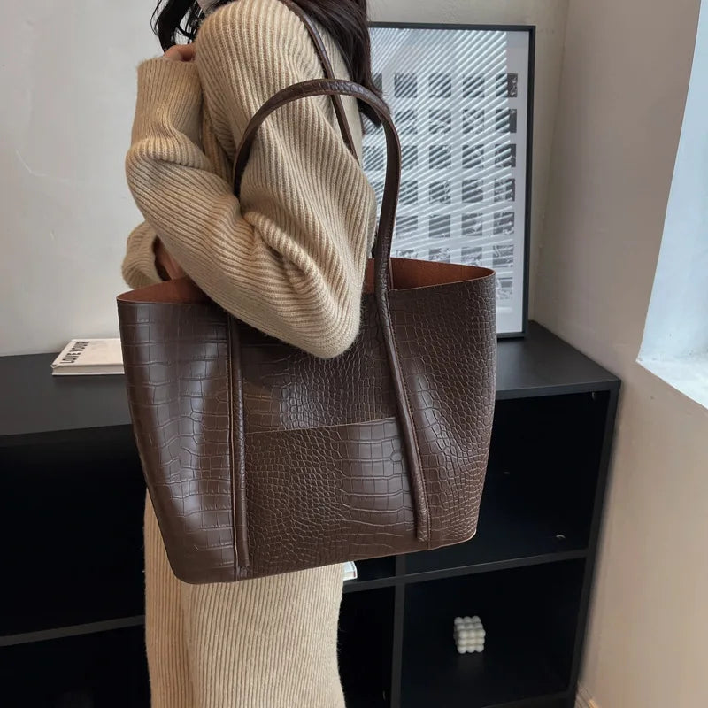 Iversen™ Betina | Vintage brown leather shoulder bag with crocodile print.-Elly Rose