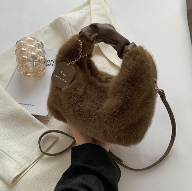 Ella Fluffy handbag - A bag you want to hug-Elly Rose