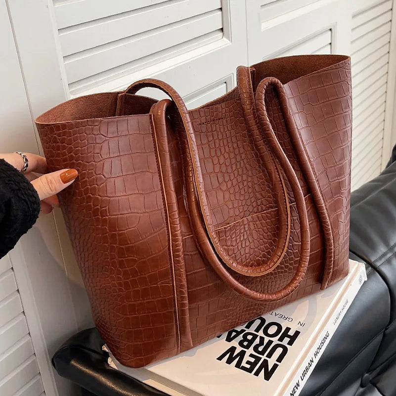 Iversen™ Betina | Vintage brown leather shoulder bag with crocodile print.-Elly Rose