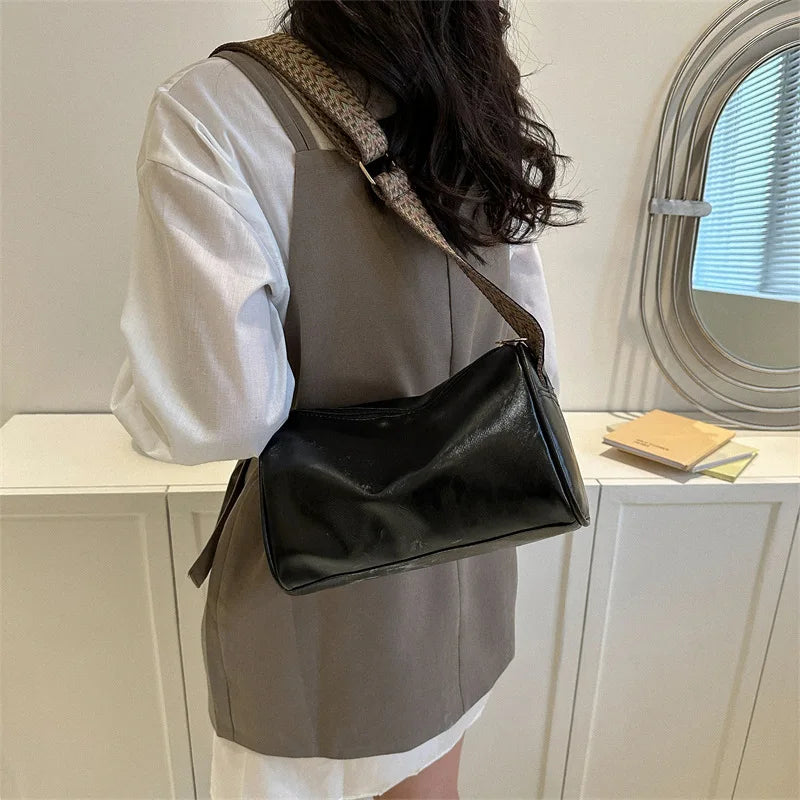 Trine | Vintage Leather Crossbody Bag with Woven Adjustable Strap-Elly Rose