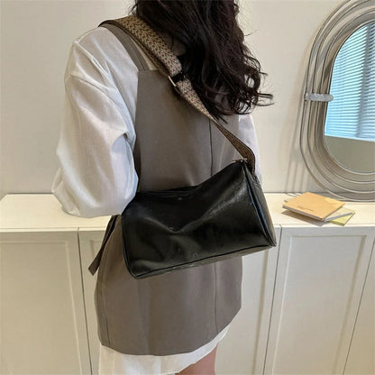 Trine | Vintage Leather Crossbody Bag with Woven Adjustable Strap-Elly Rose