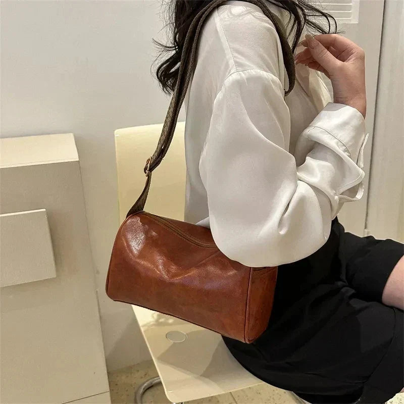 Trine | Vintage Leather Crossbody Bag with Woven Adjustable Strap-Elly Rose