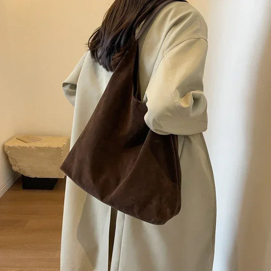 Tove - Elegant suede bag-Elly Rose