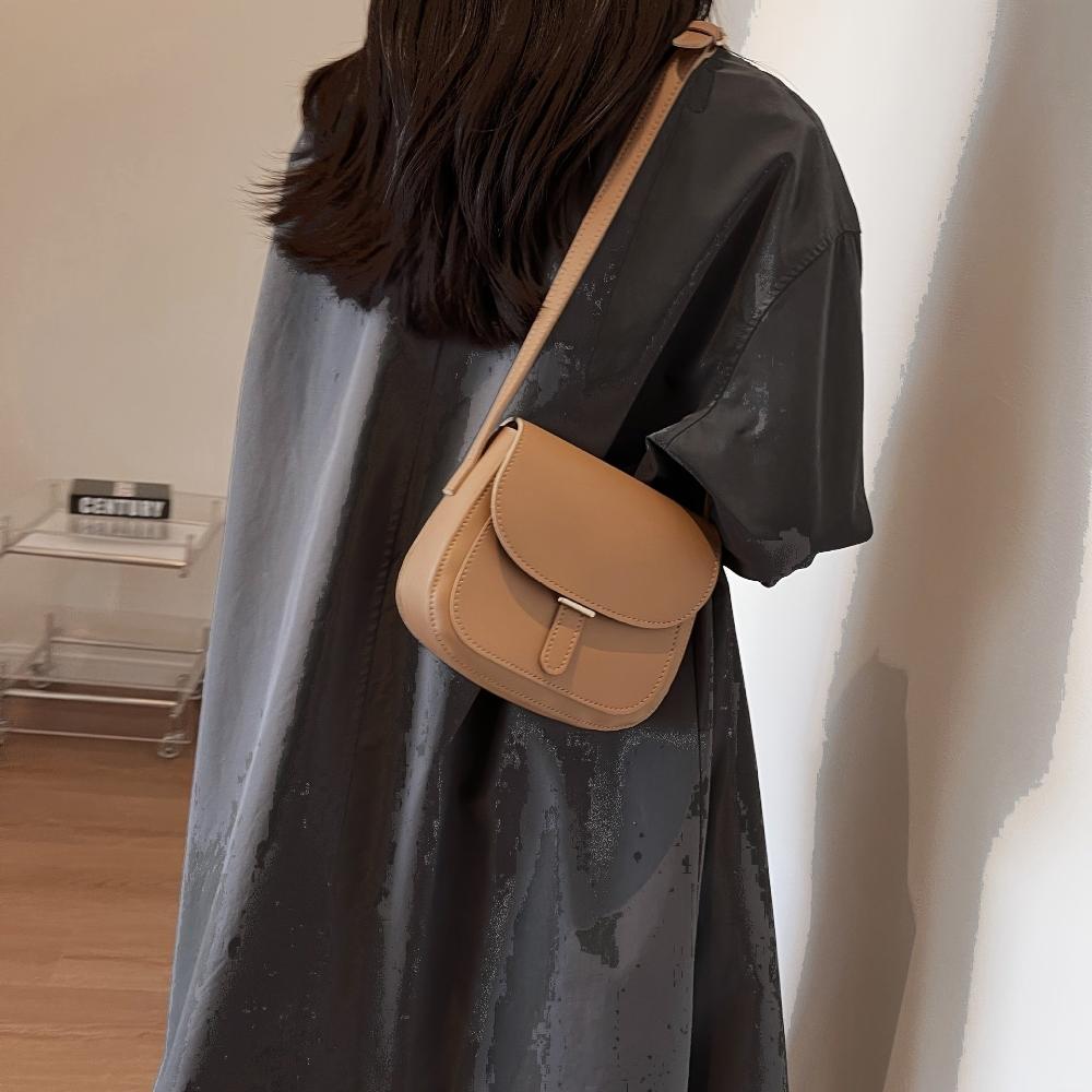 Amelia Retro Saddle Crossbody Bag-Elly Rose