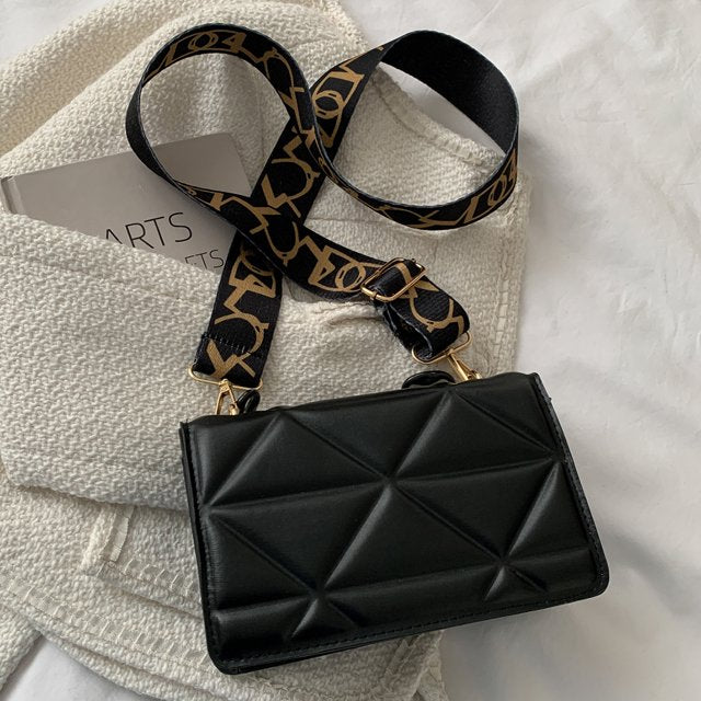 Savannah padded handbag | Elegant and trendy-Elly Rose