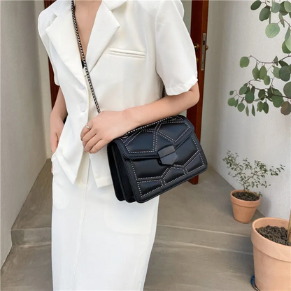 Victoria shoulder bag | Vintage & Luxurious-Elly Rose
