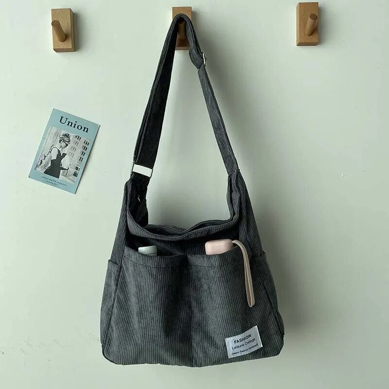 Aria - Trendy and Practical Shoulder Bag-Elly Rose