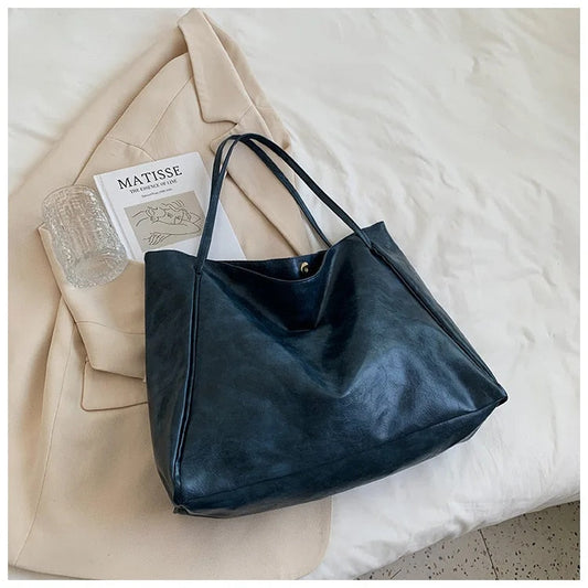 Vivienne - Elegance and Functionality in a Great Bag-Elly Rose