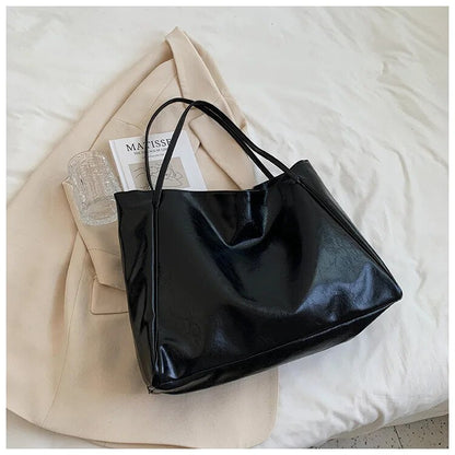 Vivienne - Elegance and Functionality in a Great Bag-Elly Rose