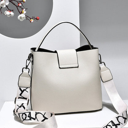 Shine brightly with the ultimate women's shoulder bag!-Elly Rose