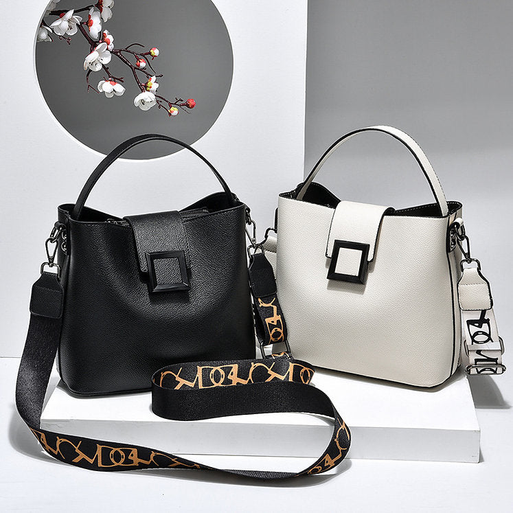 Shine brightly with the ultimate women's shoulder bag!-Elly Rose