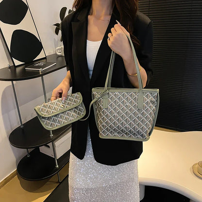 RoyalEase - Large Classic Shoulder Bag-Elly Rose