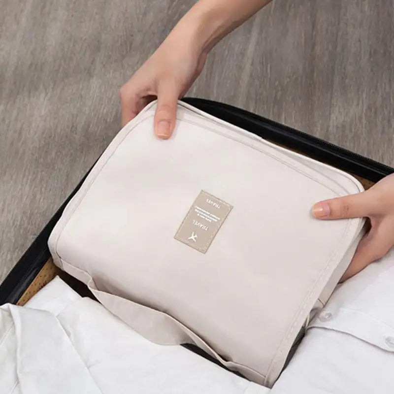 GlamHang - Travel make-up bag with hook-Elly Rose