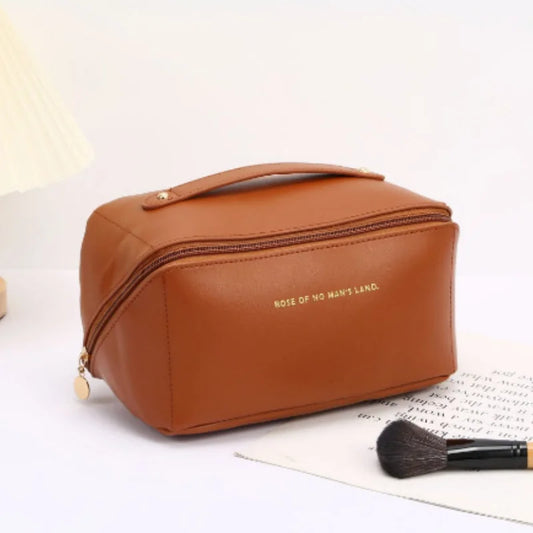 VanityWay - Chic travel bag for cosmetics-Elly Rose