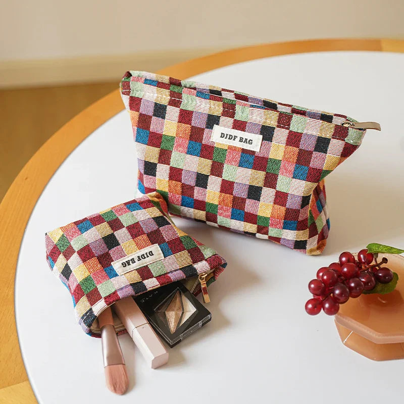 SmileyCase - Cheerful travel make-up case-Elly Rose