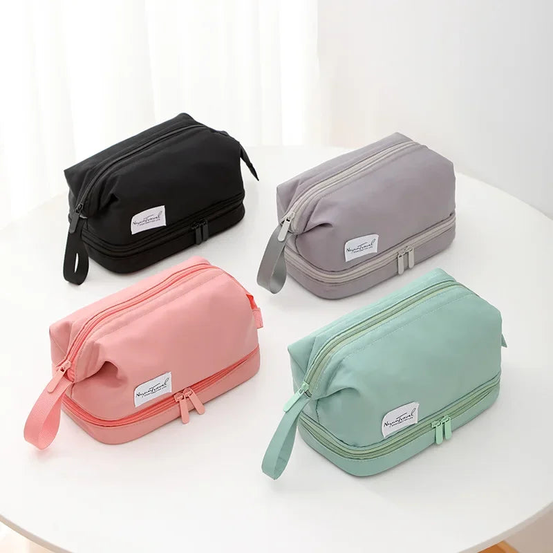 BeautyVault - Spacious make-up bag-Elly Rose
