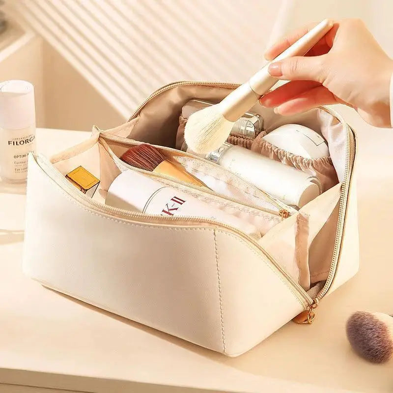 VanityWay - Chic travel bag for cosmetics-Elly Rose