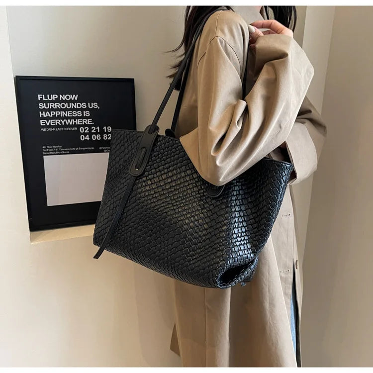 Regalia - Elegant tote for women-Elly Rose