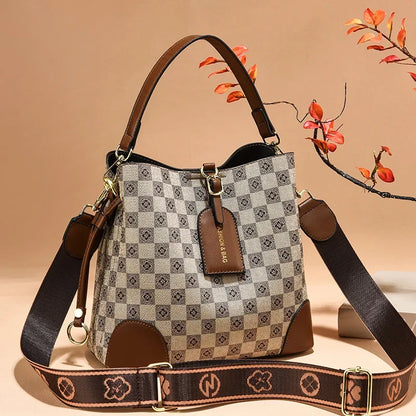 Isa - Designer handbag-Elly Rose