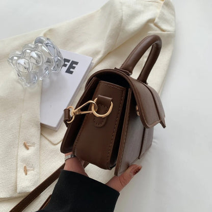 Timeless charm - Vintage handbag-Elly Rose