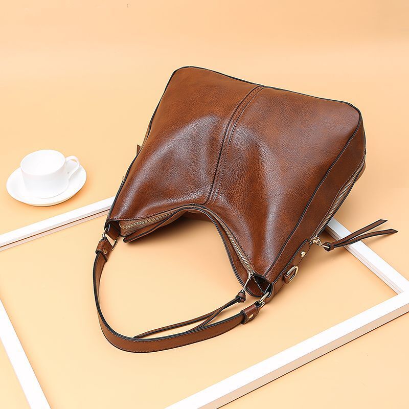 Martina hobo bag | Elegant & Vintage-Elly Rose