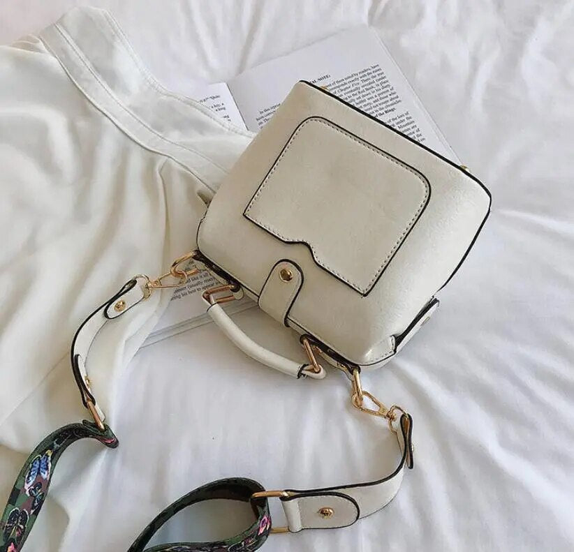 Roxy Crossbody Bag | Luxury & Unique-Elly Rose