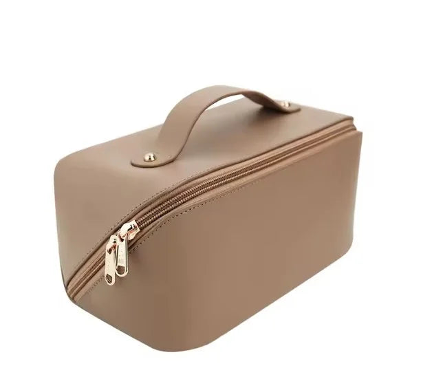 BeautéBag - Elegant, portable make-up bag-Elly Rose