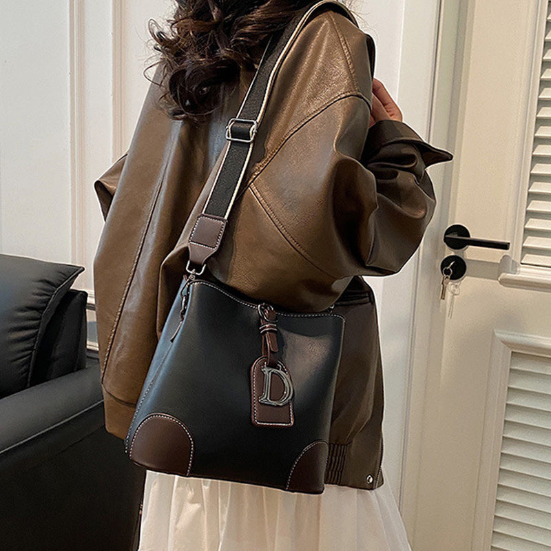 DIVENZA Shoulder bag-Elly Rose