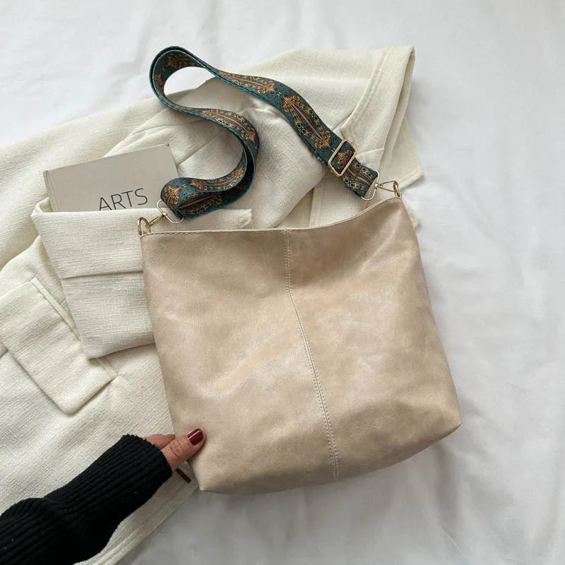Women's vintage leather shoulder bag - Kelsey-Elly Rose